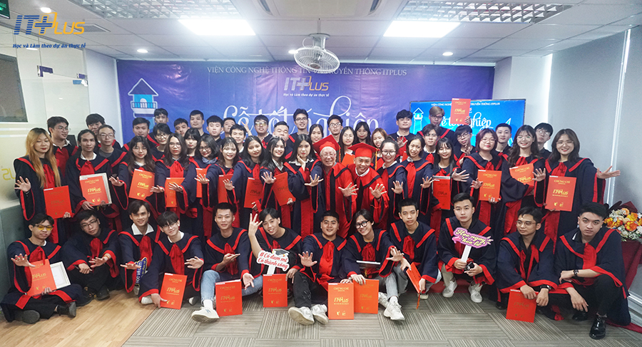 LỄ TỐT NGHIỆP HỌC VI&Ecirc;N KH&Oacute;A 2020 - 2022