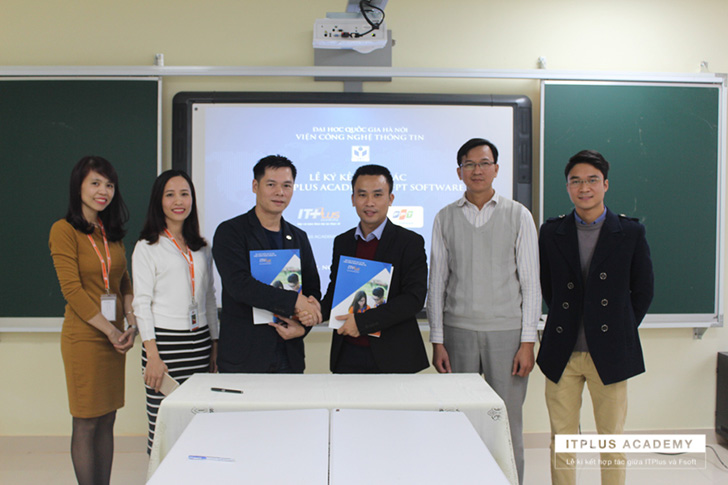 Lễ k&yacute; kết giữa ITPlus v&agrave; FPT Software