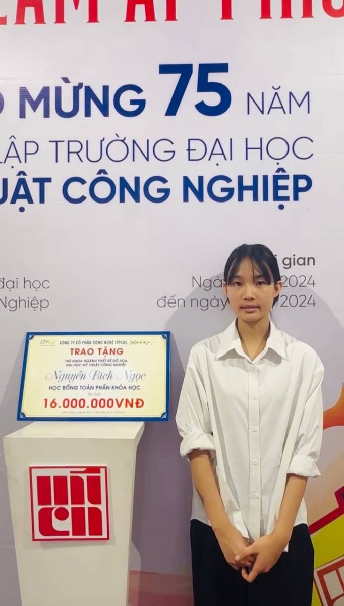 Em Nguyễn Minh Ngọc - Thủ khoa ng&agrave;nh Thiết kế đồ họa Trường Đại học Mỹ Thuật C&ocirc;ng Nghiệp 