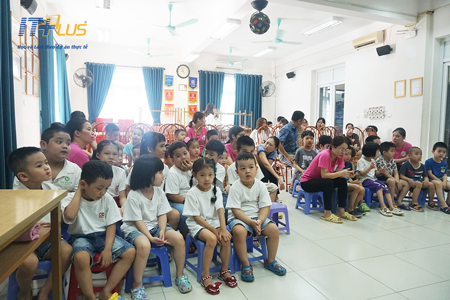 chương tr&igrave;nh thiện nguyện sao mai